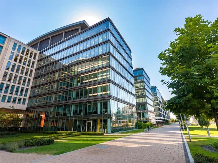 Commercial office building roofing project